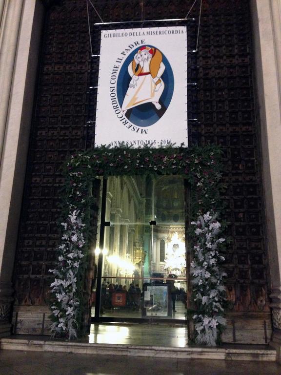 La Cattedrale Bed & Breakfast Napels Buitenkant foto