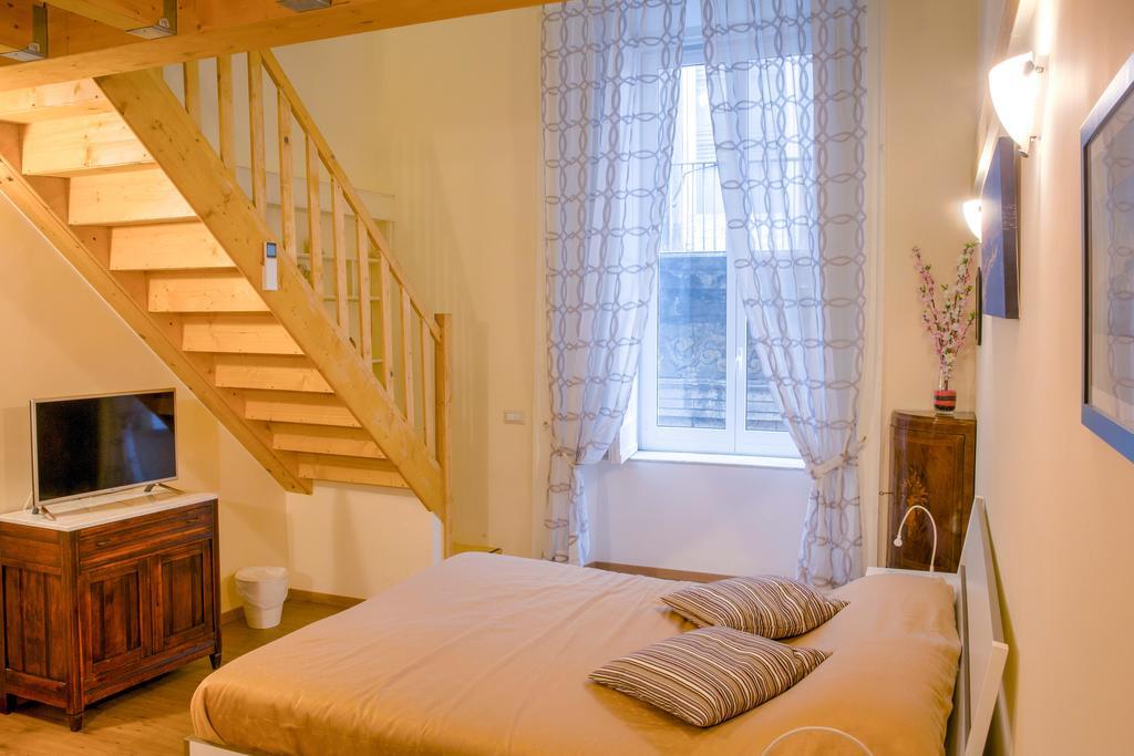 La Cattedrale Bed & Breakfast Napels Buitenkant foto