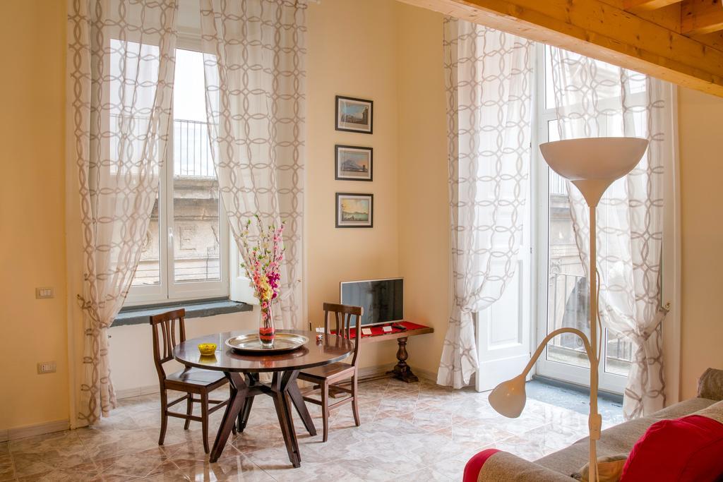 La Cattedrale Bed & Breakfast Napels Buitenkant foto