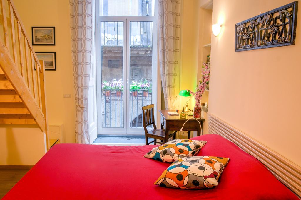 La Cattedrale Bed & Breakfast Napels Buitenkant foto